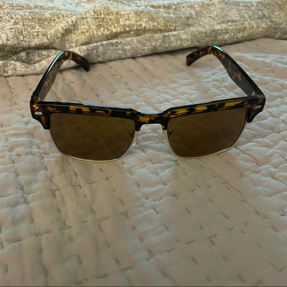 ☀️SALE☀️Optic Nerve Women’s sunglasses